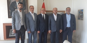 حماس تزور السفير التركي في بيروت، وتؤكد أن إجراءات وزارة العمل اللبنانية لا تصب في مربع تعزيز صمود اللاجئين إلى حين العودة