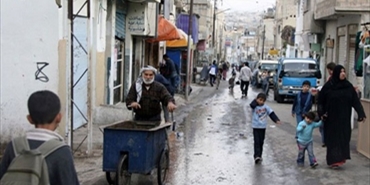 "حماس" تطلق حملة إغاثية في مخيمات لبنان