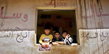 هموم وأزمات فلسطينيي مخيم البرج في لبنان
