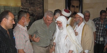 صلاح اليوسف يستقبل وفد المجلس الفلسطيني الاسلامي في عين الحلوة