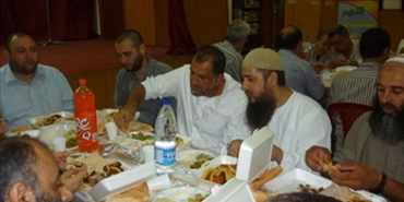الإفطار السنوي الأول لحركة حماس في مخيم عين الحلوة