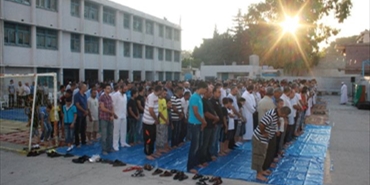 صلاة واحدة وجامعة في مخيم البص