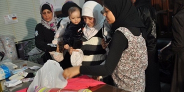 جمعية نبع تساعد النازحين الفلسطينيين في عين الحلوة 