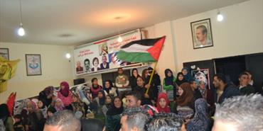 احتفال فني في مخيم البرج الشمالي بمناسبة الانتصارات الفلسطينية