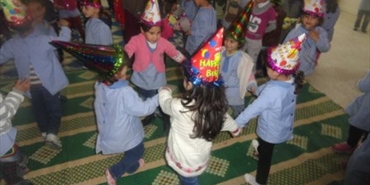 روضة بيت اطفال الصمود مخيم الرشيدية تحتفل بيوم الطفل