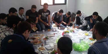فطور صباحي للرابطة الاسلامية لطلبة فلسطين في منطقة وادي الزينة‎