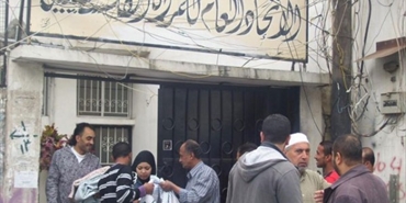 هبات إغاثية عينية للنازحين في مخيم عين الحلوة