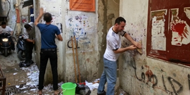 حملة نظافة في مخيم برج البراجنة