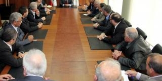 أجواء إيجابية خيّمت على لقاء اللواء ابراهيم بلجنة الفصائل