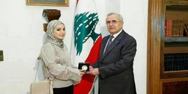 الفلسطينية إقبال الأسعد تدخل موسوعة "غينيس" كأصغر طبيبة في العالم