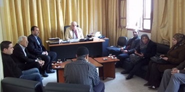 لجنة حق العمل تلتقي مسؤول الاتحادات الشعبية الفلسطينية في مكتبه