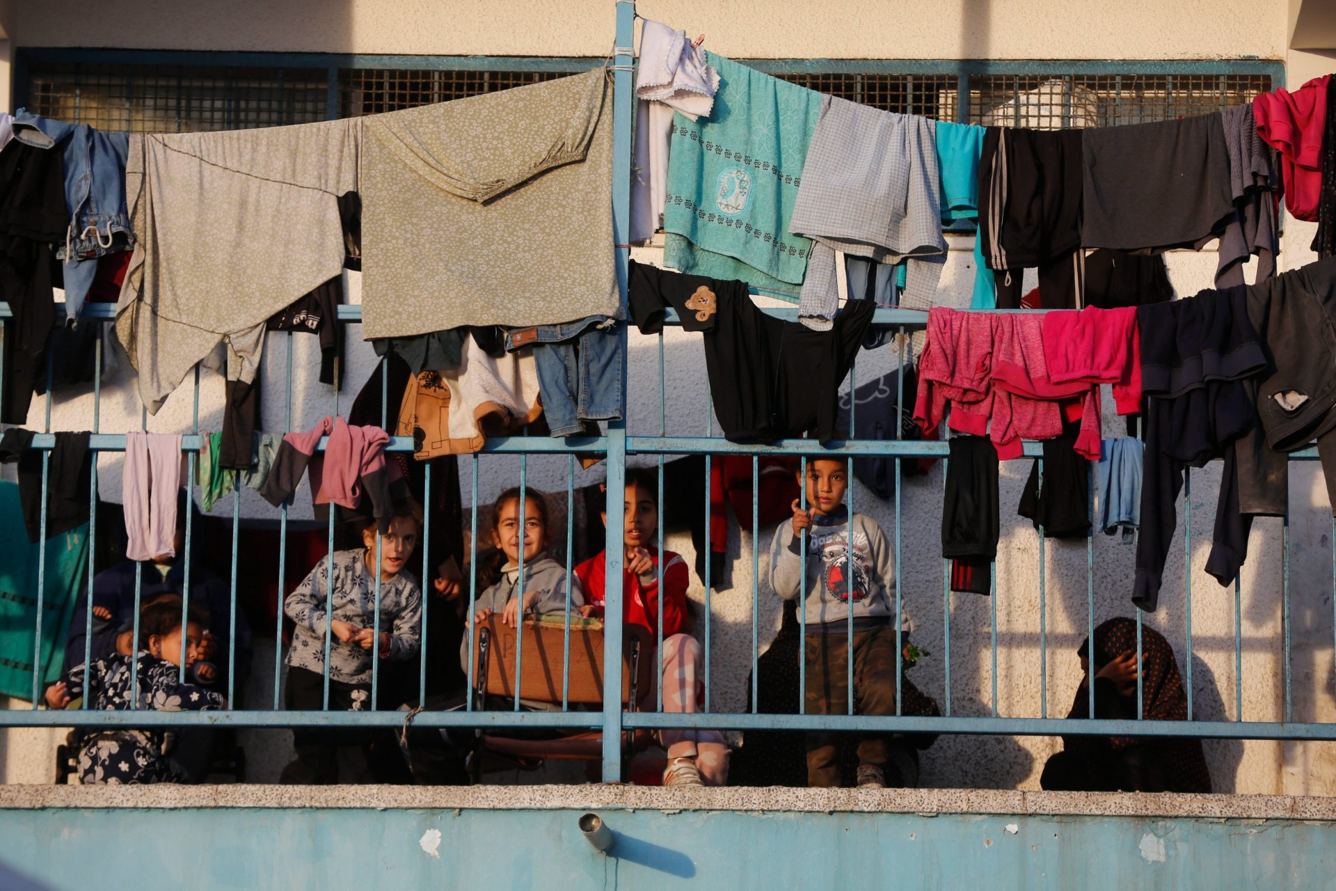 الأونروا: لا مكان آمنًا في غزة ومليون شخص يحتمون بمرافقنا