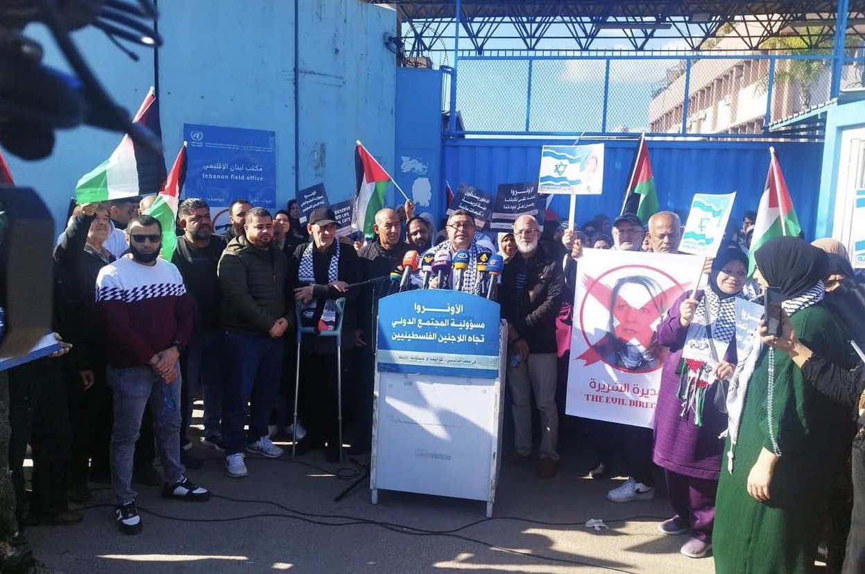 تحذير فلسطيني من تفكيك الأونروا: اعتصام في بيروت يطالب بوقف التقليصات وحماية حقوق اللاجئين