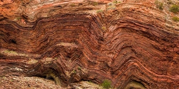 صخور في أستراليا تكشف متى بدأت تتحرك قشرة الأرض!.. اليكم التفاصيل