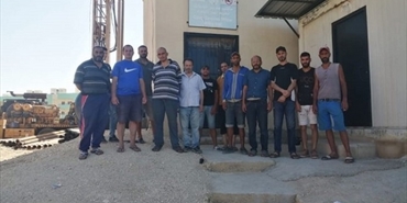 لاجئون فلسطينيون في مخيمات لبنان يدخلون مكاتب «الأونروا» من اجل إدراجهم في برنامج «العسر الشديد»
