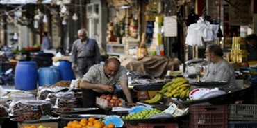 المخيمات الفلسطينية في سوريا تستقبل رمضان تحت وطأة الفقر وسياط الغلاء