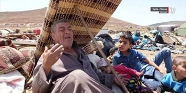 آلاف الفلسطينيين والسوريين يفترشون العراء جنوب سورية والأردن يغلق حدوده