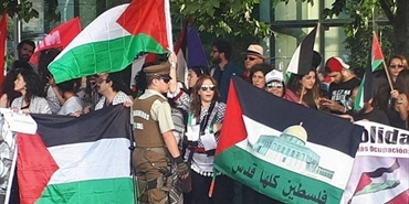 الفيدرالية الفلسطينية في تشيلي تتظاهر نصرة للقدس