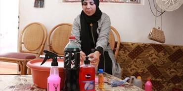 سعاد النجار.. فلسطينية انتصرت على الواقع بصناعة المنظفات