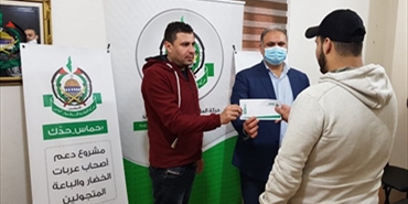 «حماس حدّك» مشروع لدعم أصحاب عربات الخضار في السوق والباعة المتجولين في مخيم عين الحلوة