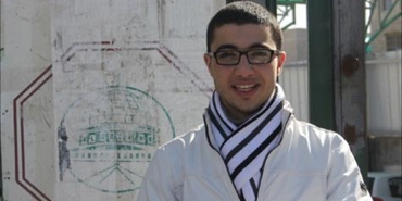 الفلسطيني "عاطف شكوكاني" مخترعٌ لسيارةٍ تعمل بالماء