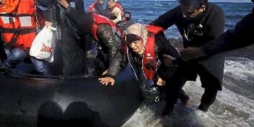 المفوضية العليا لشؤون اللاجئين: 3600 لاجئ غالبيتهم من سورية والعراق وصلوا اليونان خلال شهر آب و2000 خلال تموز