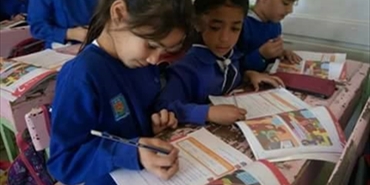 بعد أكثر من 4 سنوات على الإغلاق، افتتاح مدرستين للذكور والإناث في مخيم السبينة