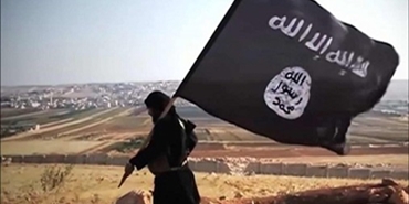خلافات حادة بين صفوف داعش في مخيم اليرموك والحجر الاسود