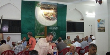 حماس تقيم افطارها السنوي في مخيم الرشيدية