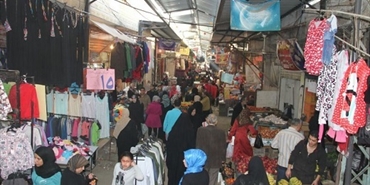 رغم الأوضاع الاقتصادية الصعبة.. فلسطينيو لبنان يُصرّون على إحياء أجواء العيد