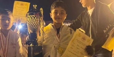 «سمير حمد».. طفل فلسطيني يحصد المركز الأول في بطولة الـ «كيوكوشنكاي» في جنوب لبنان