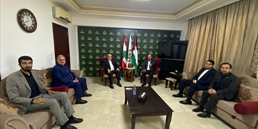 ممثل حماس يستقبل السفير الايراني في بيروت، ويبحث معه آخر التطورات المتعلّقة بطوفان الأقصى