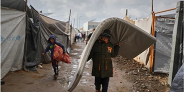 بلدية غزة تحذر من خطورة المنخفض الجوي على حياة النازحين