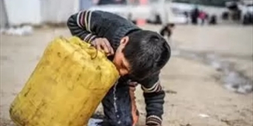 «الأونروا» تحذّر: سكان غزة مهددون بـ«الموت عطشًا» جراء انهيار أنظمة المياه