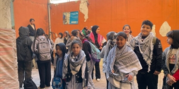 طلاب الأونروا في لبنان ينظمون يوماً وطنياً رفضاً لمحو الرموز الفلسطينية