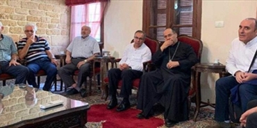 المطران حداد: نعم لحياة كريمة للفلسطينيين في لبنان ودعم حقهم في العودة
