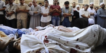 استشهاد 5 فلسطينيين في سوريا