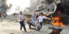 استشهاد 15 فلسطينيًا إثر قصف مخيم اليرموك بسورية
