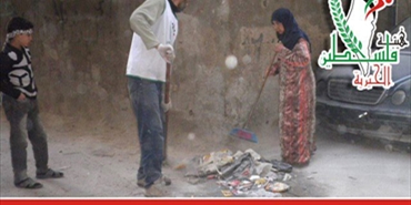 هيئة فلسطين الخيرية في مخيم اليرموك تواصل حملة نــظـف مـخـيـمـك لليوم الثالث