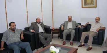 بسام حمود يلتقي حماس: نرفض كل أشكال التعاطي الأمني مع المخيمات