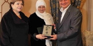 بهية الحريري تكرم مؤسسة الشهيد ياسر عرفات لمناسبة الذكرى السابعة لرحيله 