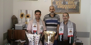 نادي العهد اللبناني يهدي انتصاراته للأسرى في سجون الاحتلال